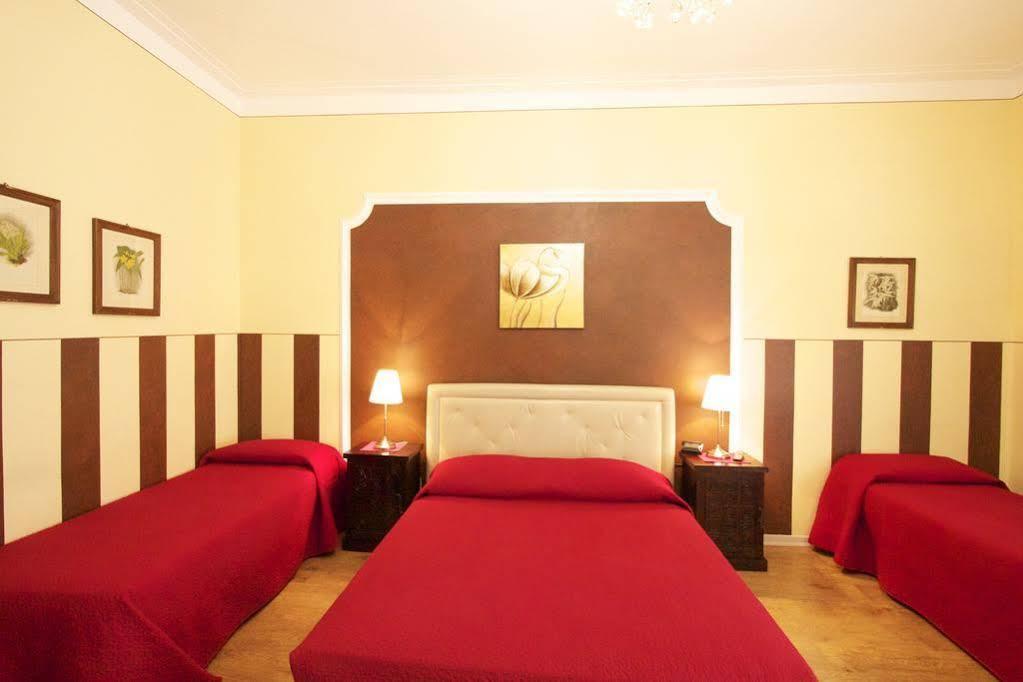 Al Teatro Hotel Верона Екстериор снимка