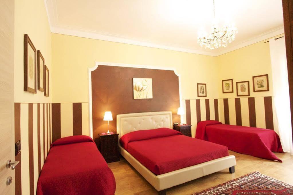Al Teatro Hotel Верона Екстериор снимка